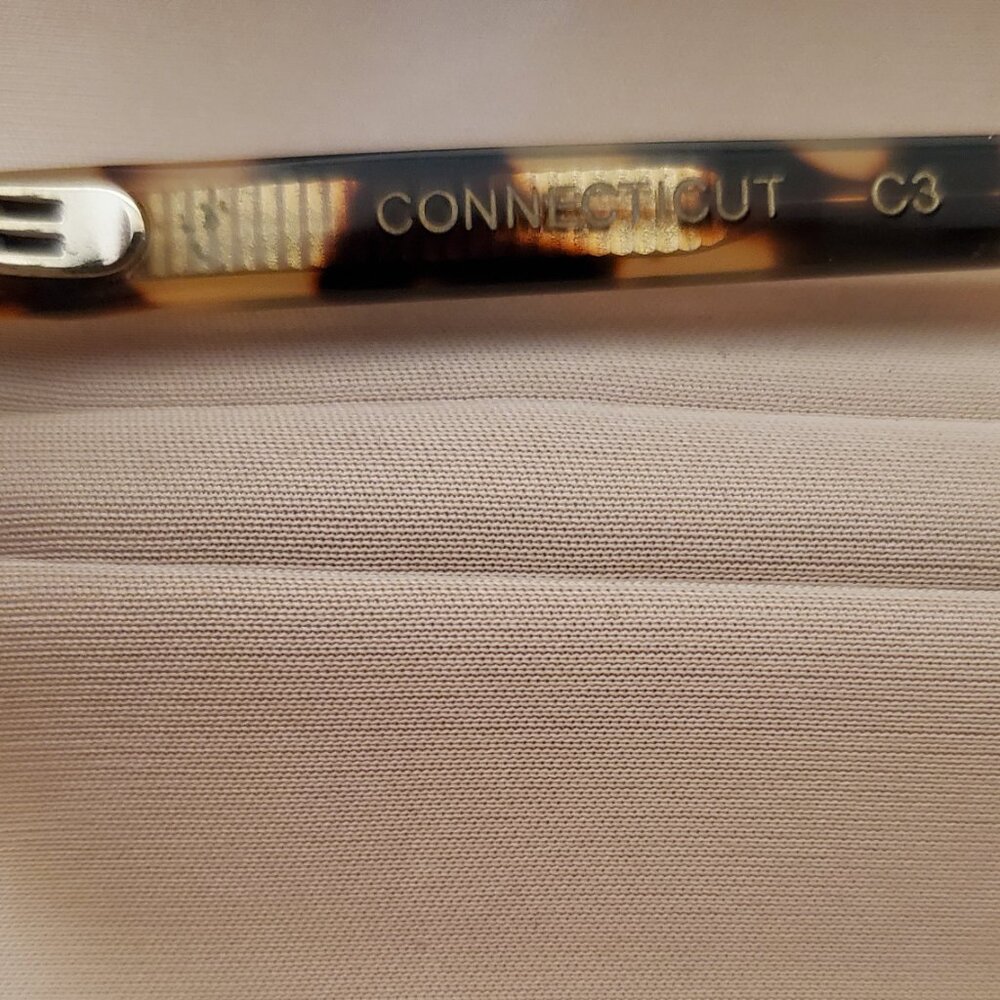 Illesteva Connecticut Sunglasses - Picture 6 of 6